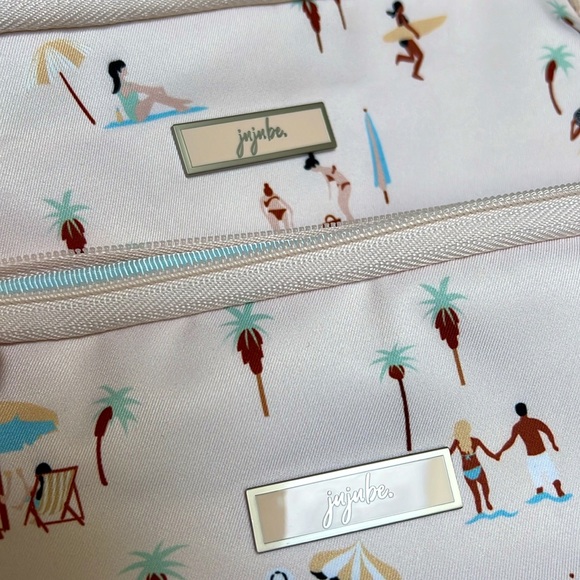 Jujube Be Set Beach Shore Print Set of 3 Nesting Zip Bags - Picture 11 of 11